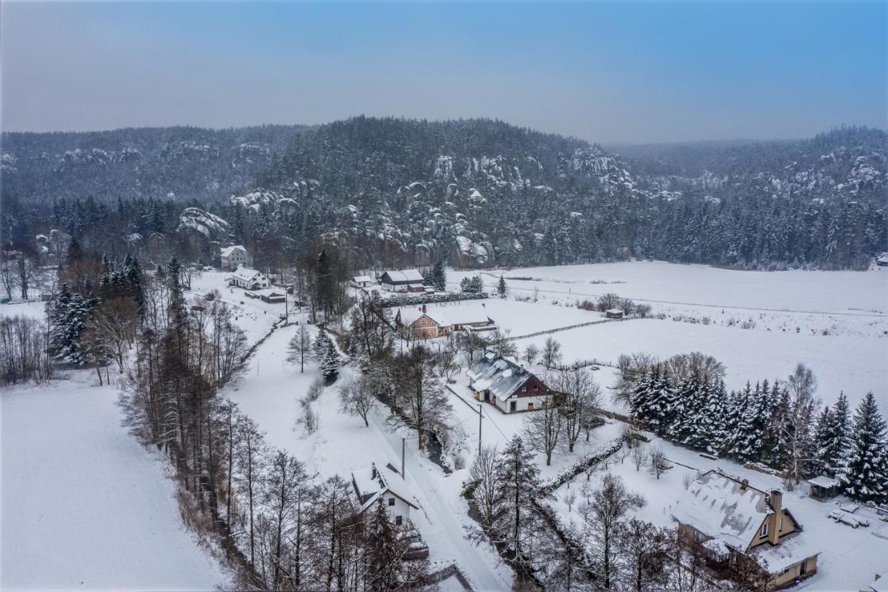 Отель U Ozveny Dolni Adrspach Экстерьер фото